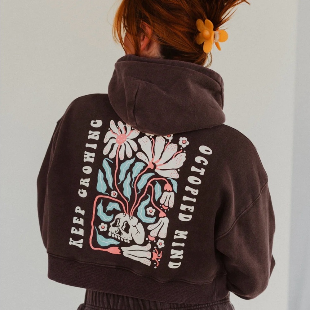 Octopied Mind crop hoodie